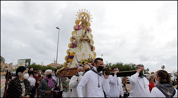 La Hermandad de la Virgen del Rocío celebró la “Fiesta de Luz"