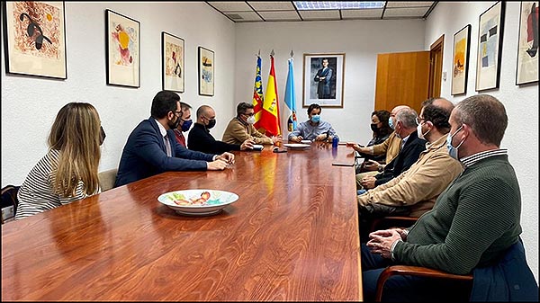 El alcalde se reunió el Presidente de la Junta Mayor de Cofradías.