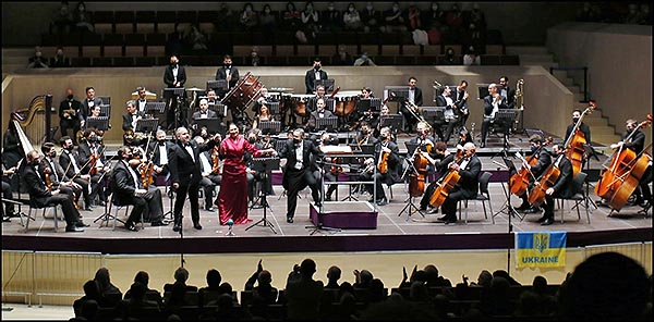 La Orquesta Sinfónica ofreció un gran concierto de Ópera y Zarzuela con Montserrat Martí y Luis Santana